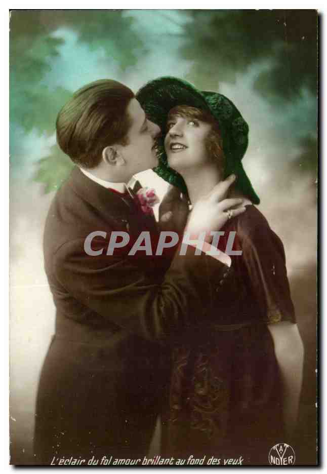 Fantaisie - Happy Couple about to kiss - CPA 