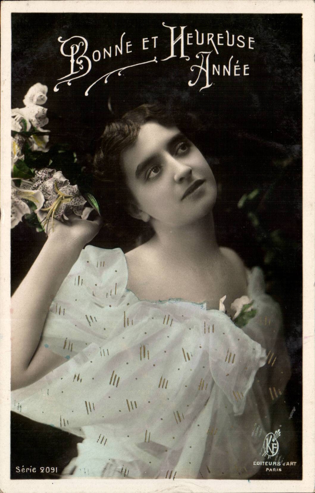 Jeune femme tenant des fleurs — Bonne et Heureuse Année — Éditeurs d'Art, Paris, Série 2091