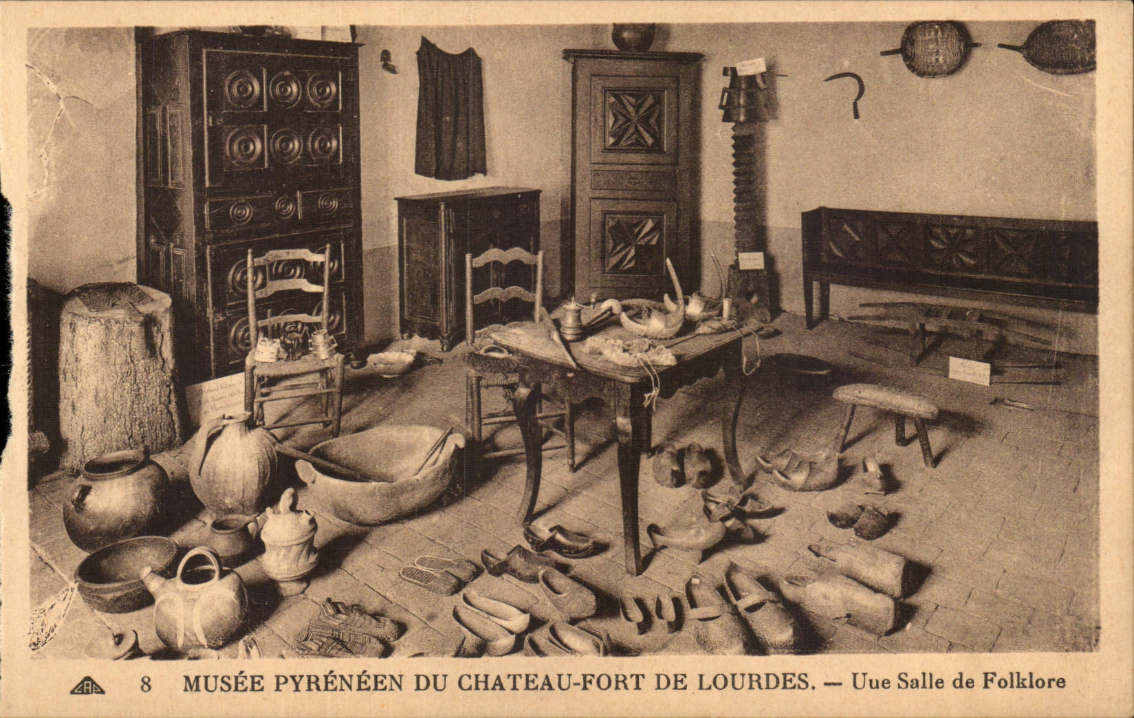 Lourdes - Musee Pyreneen du Chateau Fort - Une Salle de Folklore - CPA 