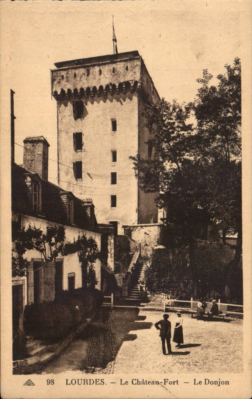 Lourdes - Chateau Fort - Le Donjon - CPA 