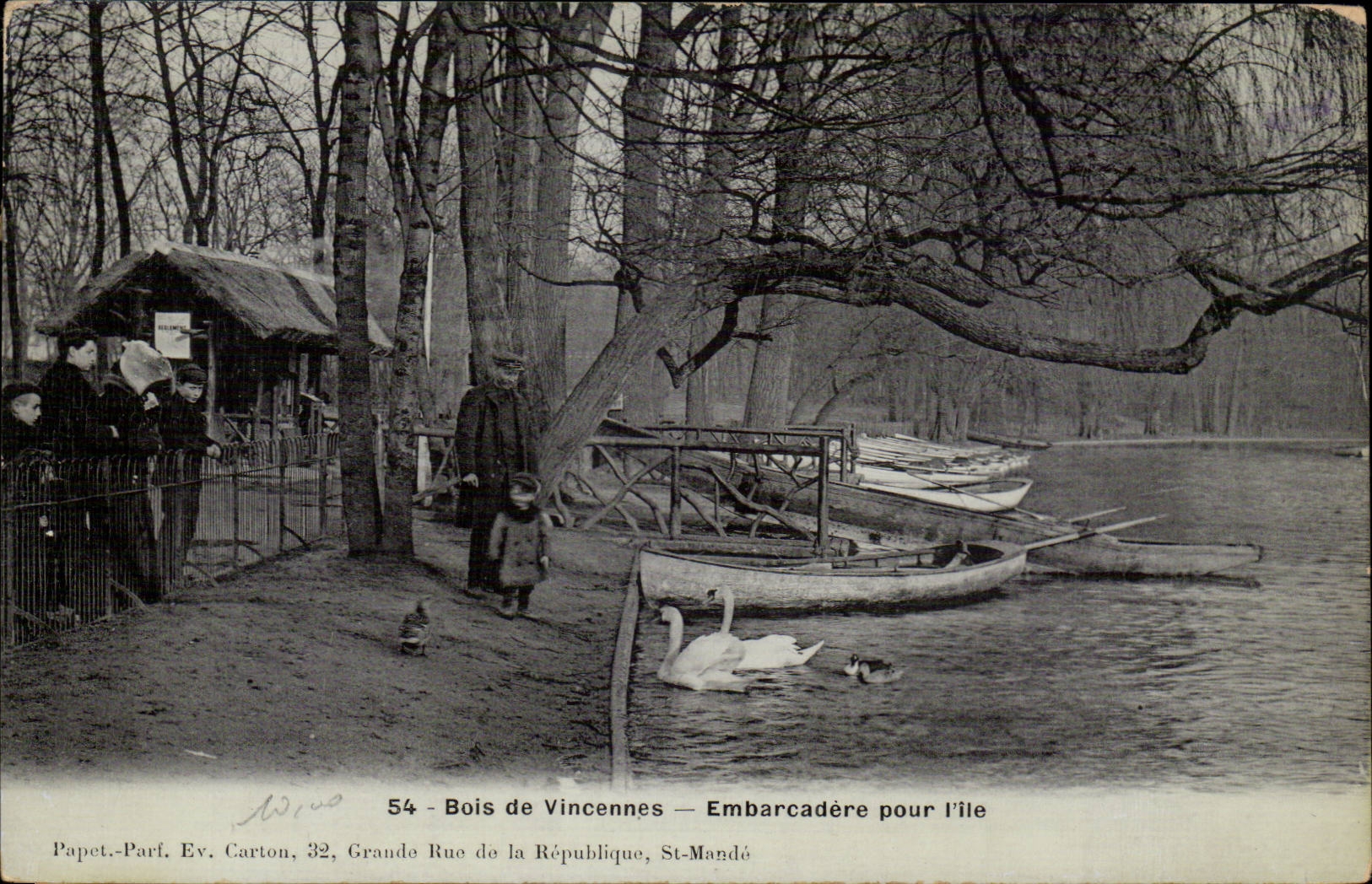 Bois de Vincennes CPA Embarcadere pour l'ile