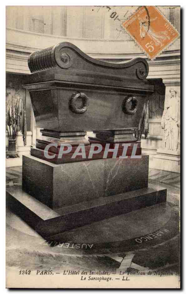 Paris CPA Hotel des Invalides le tombeau de Napoleon Le sarcophage
