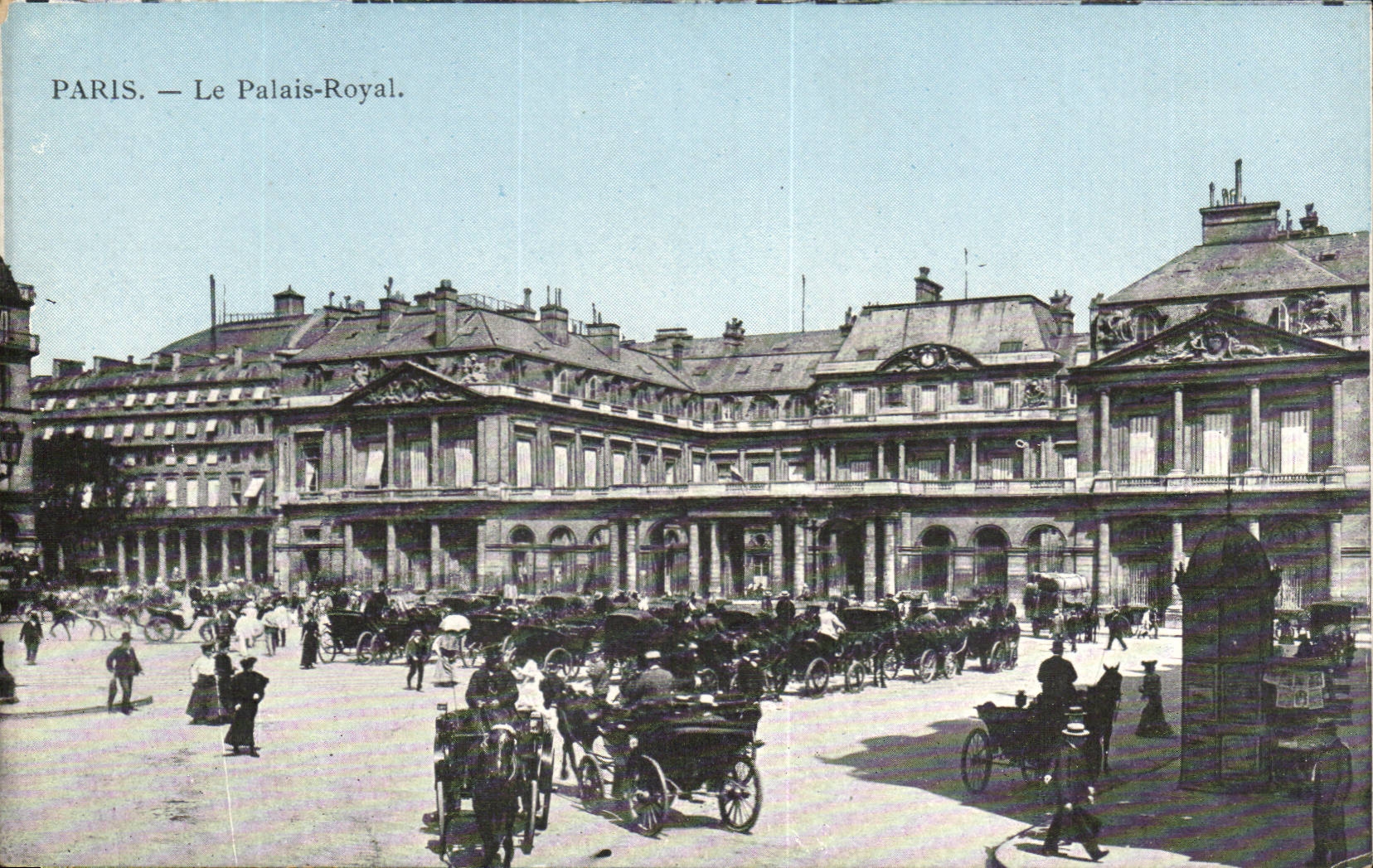 Paris CPA Le palais royal
