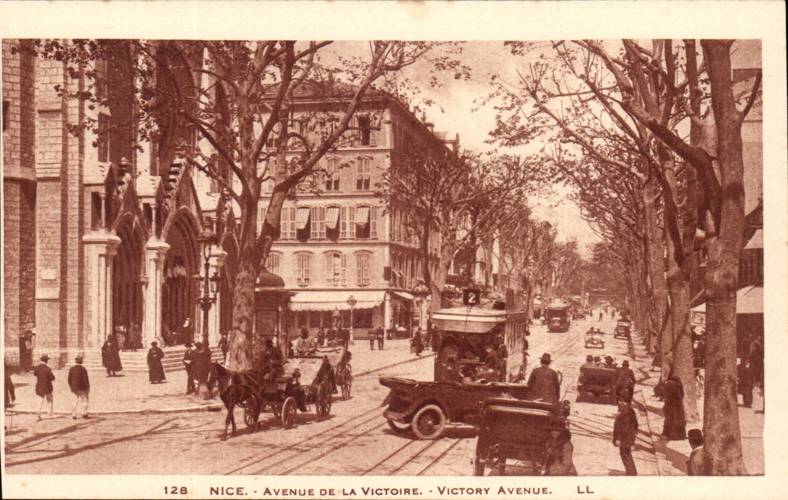 Nice CPA Avenue de la victoire
