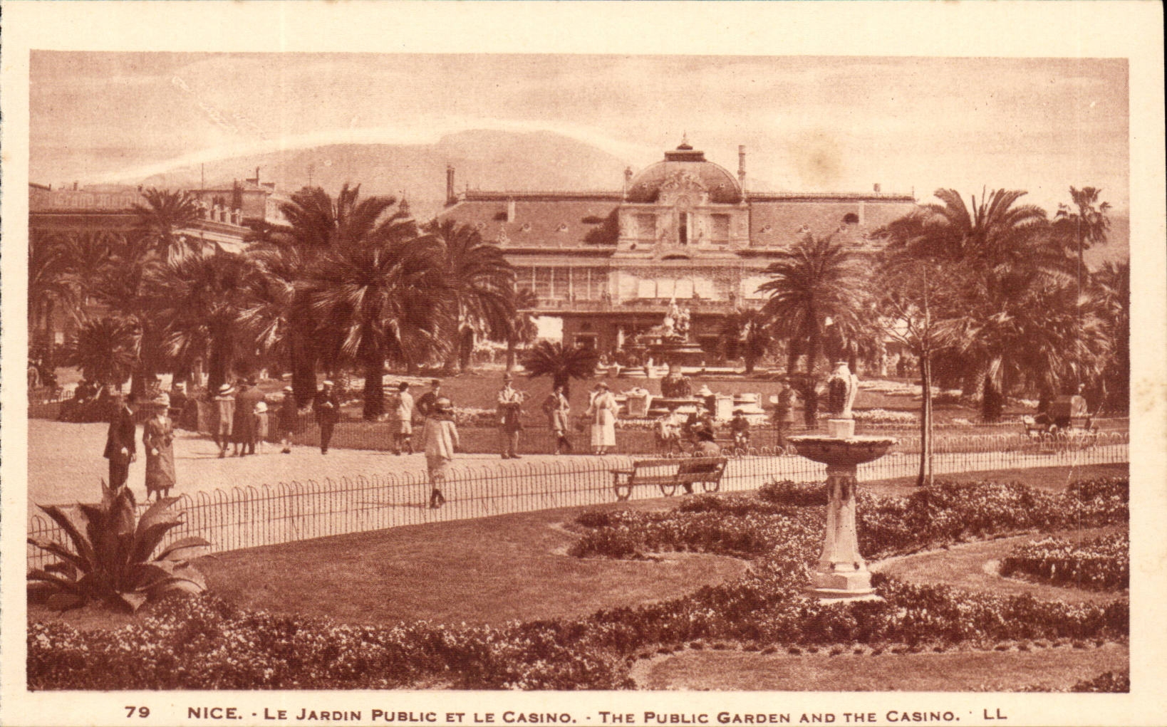 Nice CPA Le jardin public et le casino