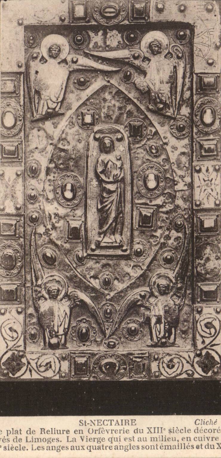 Reliquaire en orfèvrerie du XIIIe siècle — Limoges — Cliché St-Nectaire