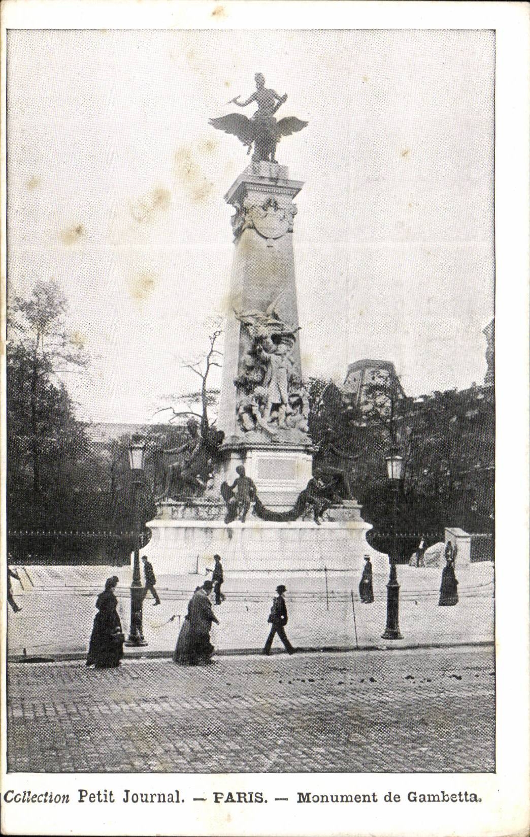 Paris CPA Monument Gambetta