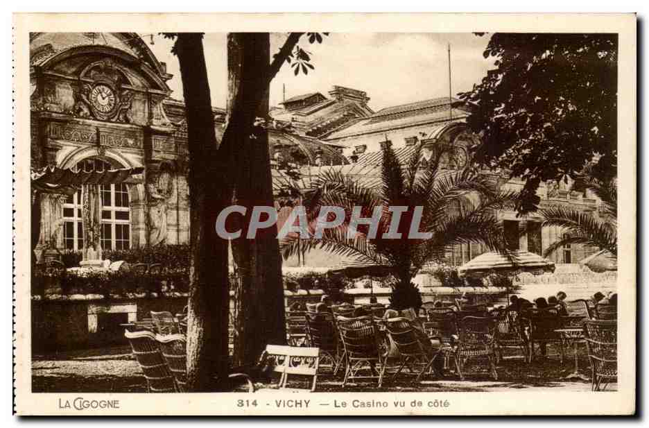 Vichy CPA Le casino vu de cote