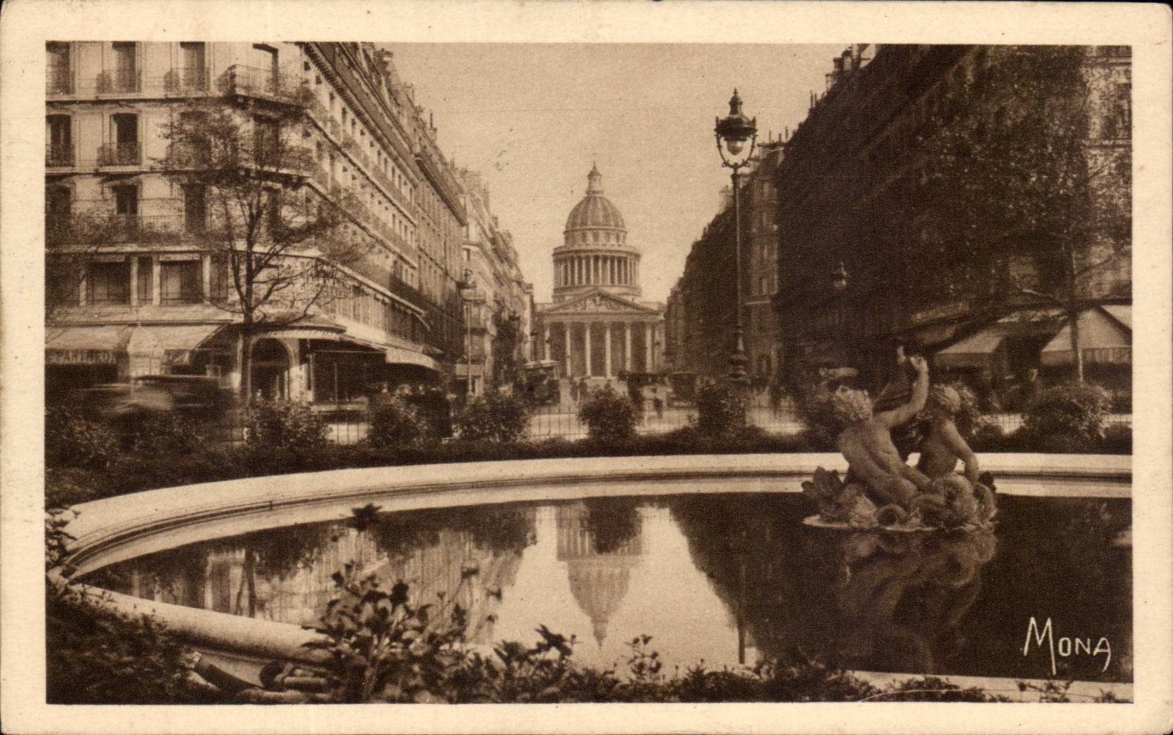 Paris CPA la place Edouard Rostand la rue Soufflot et le Pantheon