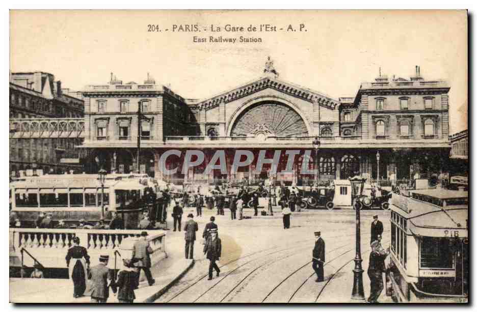 Paris CPA La gare de l'est 