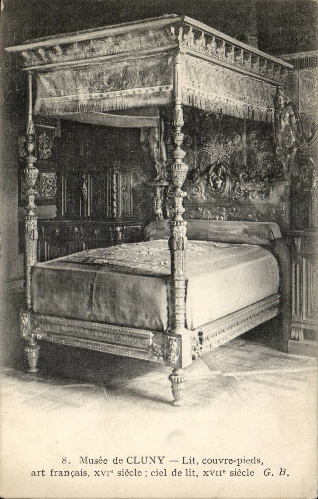 Paris CPA Musee de Cluny Lit couvre pieds art francais 16eme cield e lit 17eme