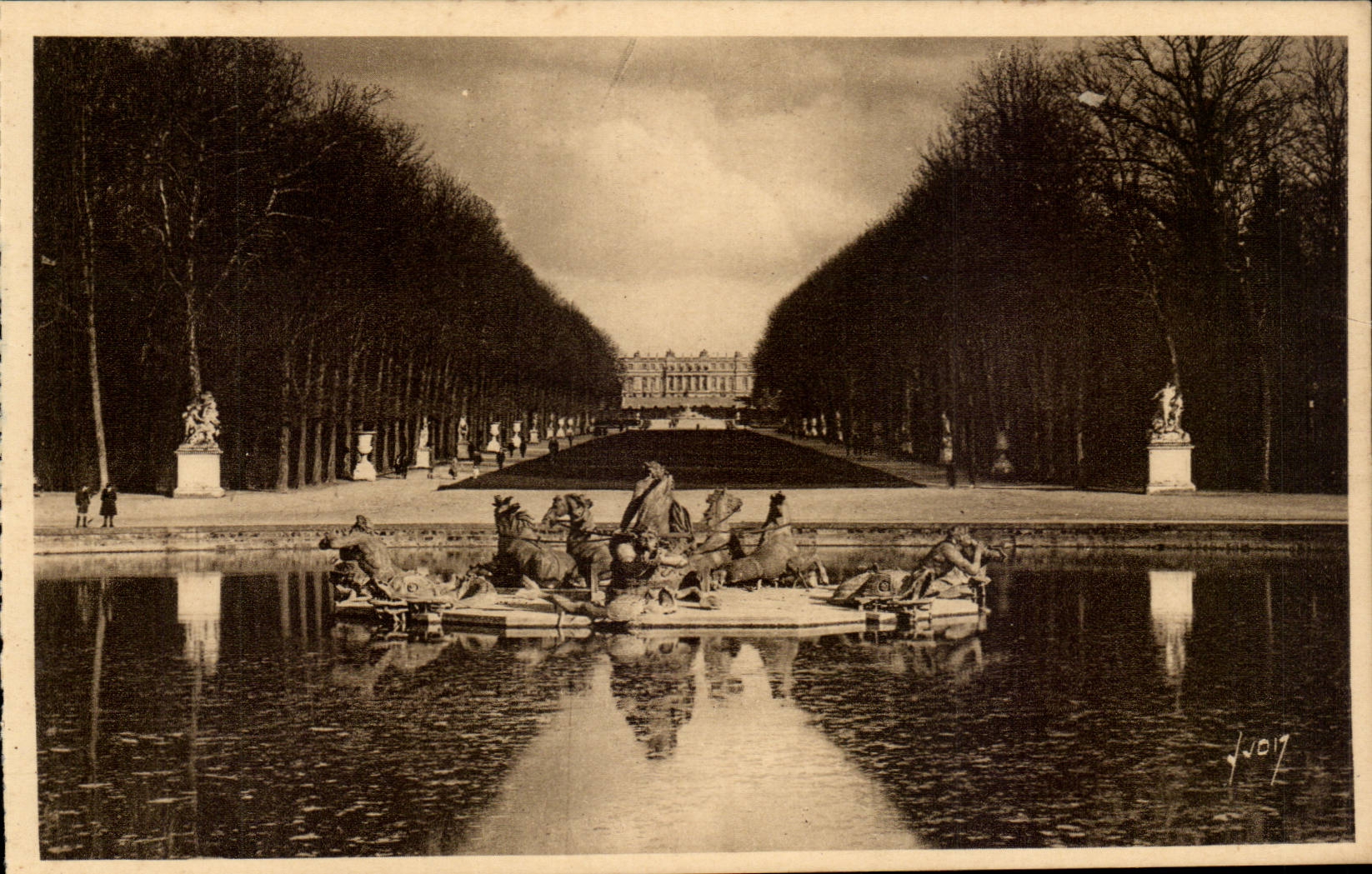 Versailles CPA Jardins du palais Bassin d'aPollon