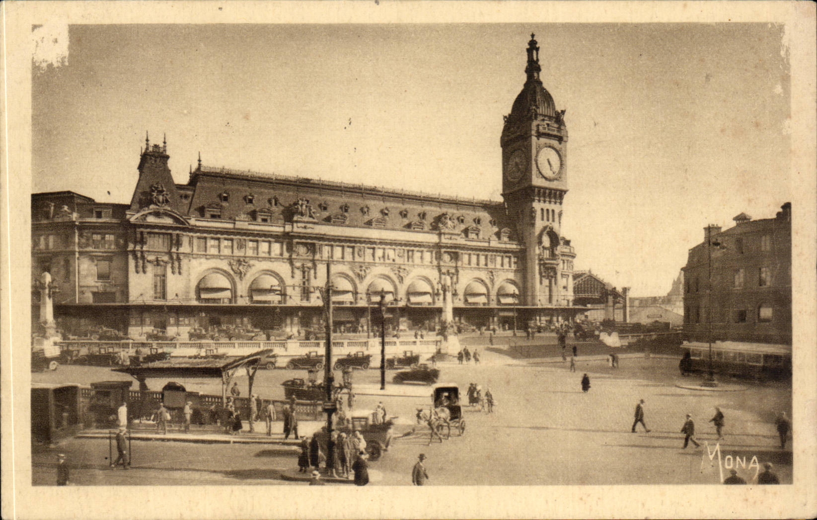 Paris CPA La gare de Lyon Chemin de fer de paris a Lyon et la mediterranee