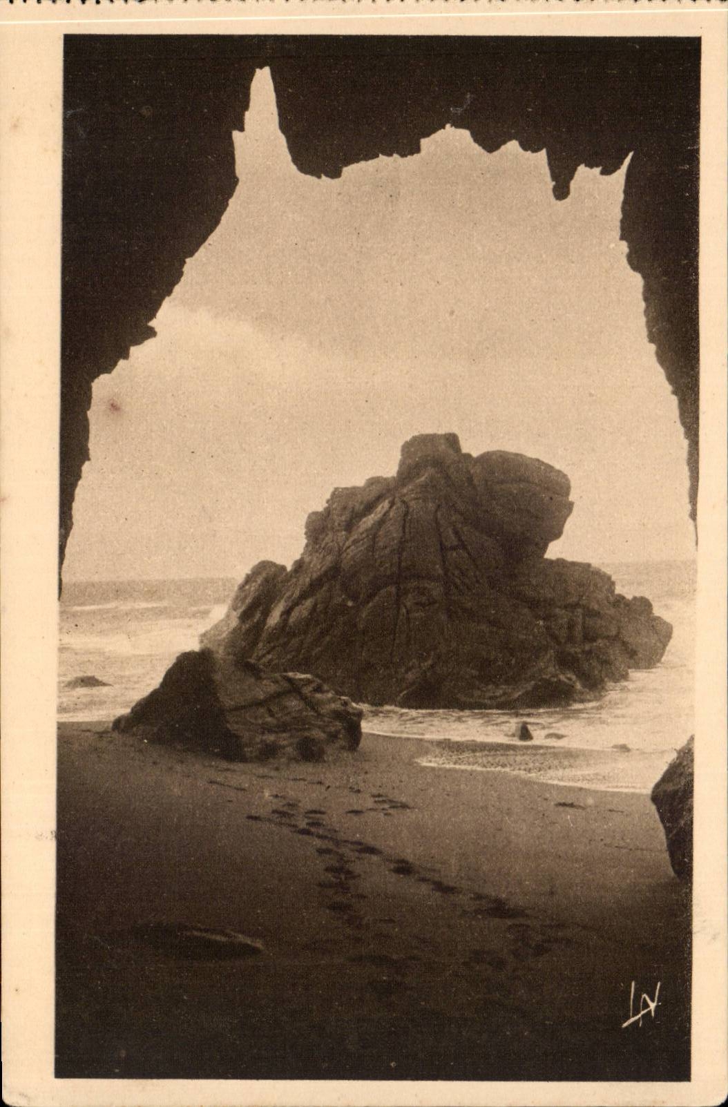 CPA Presqu'ile de Quiberon Une entree des couloirs du cloitre