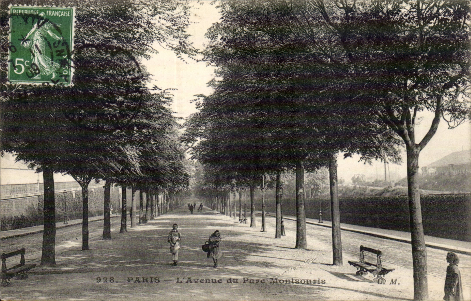 CPA Paris Avenue du parc Montsouris