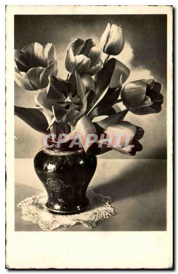 CPA Fantaisie Roses dans un pot Fleurs