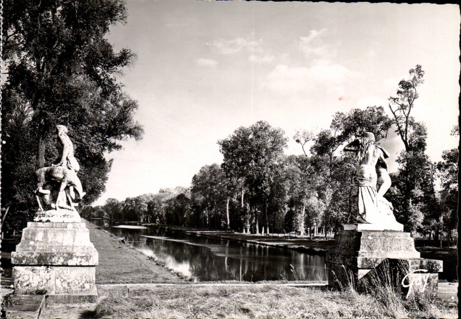 Fontainebleau (Seine-et-Marne) — El parque - El canal — André Leconte, París
