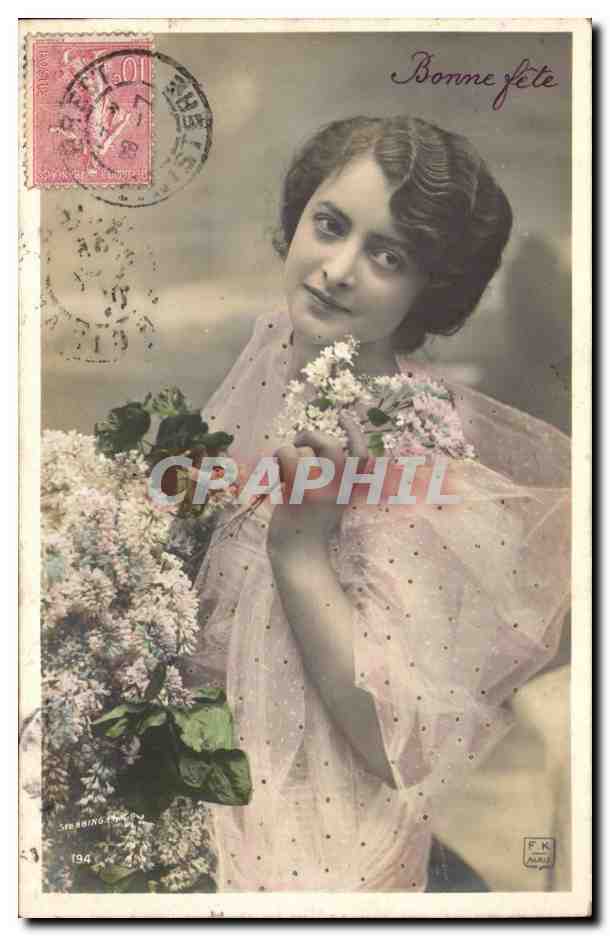 Jeune femme avec bouquet de lilas — Bonne fête — FK Paris, n°194
