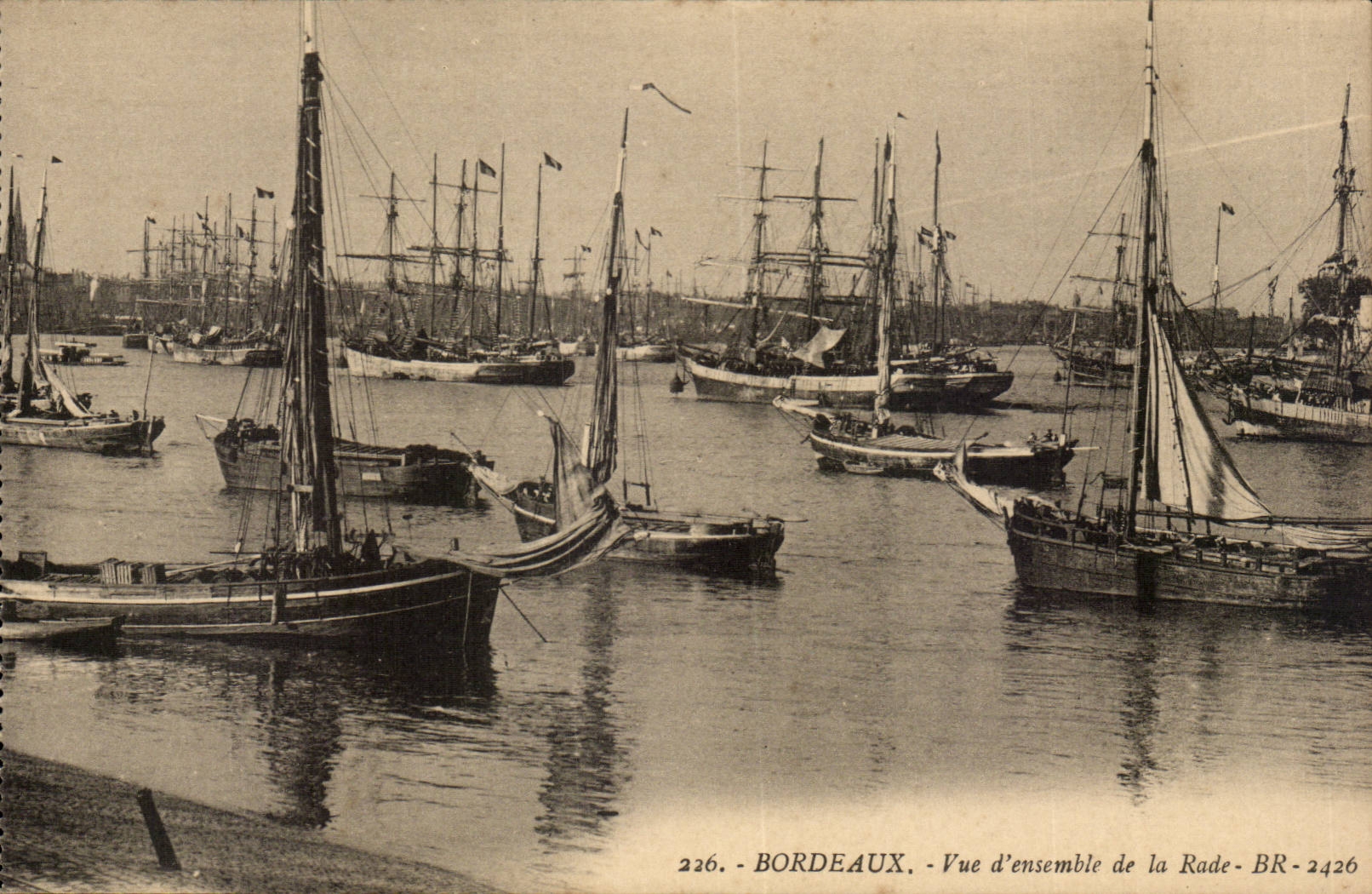 Bordeaux — Vue d'ensemble de la Rade — BR-2426