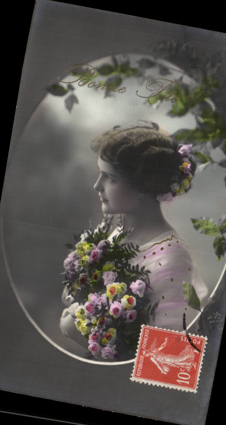 Donna in busto con un mazzo di fiori — Buon compleanno — Repubblica Francese, timbro 10c