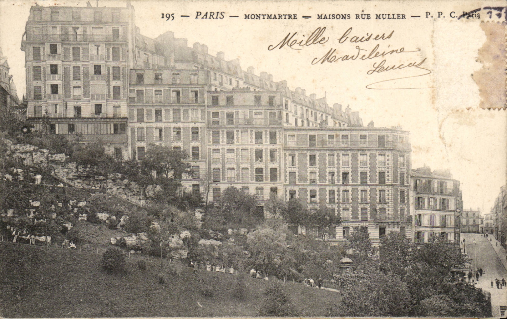 Paris CPA Montmartre Maisons Rue Muller 