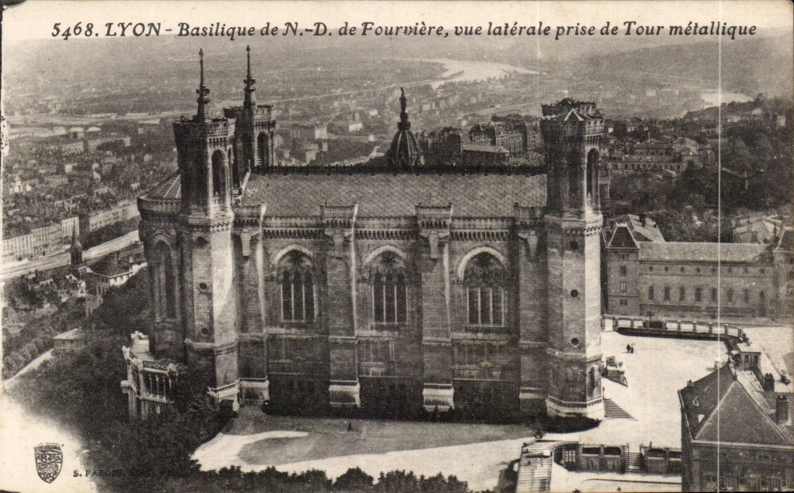 LYON - Basilique N.-D. de Fourvière, vue latérale prise de Tour métallique — S. PARCIS, n° 5468