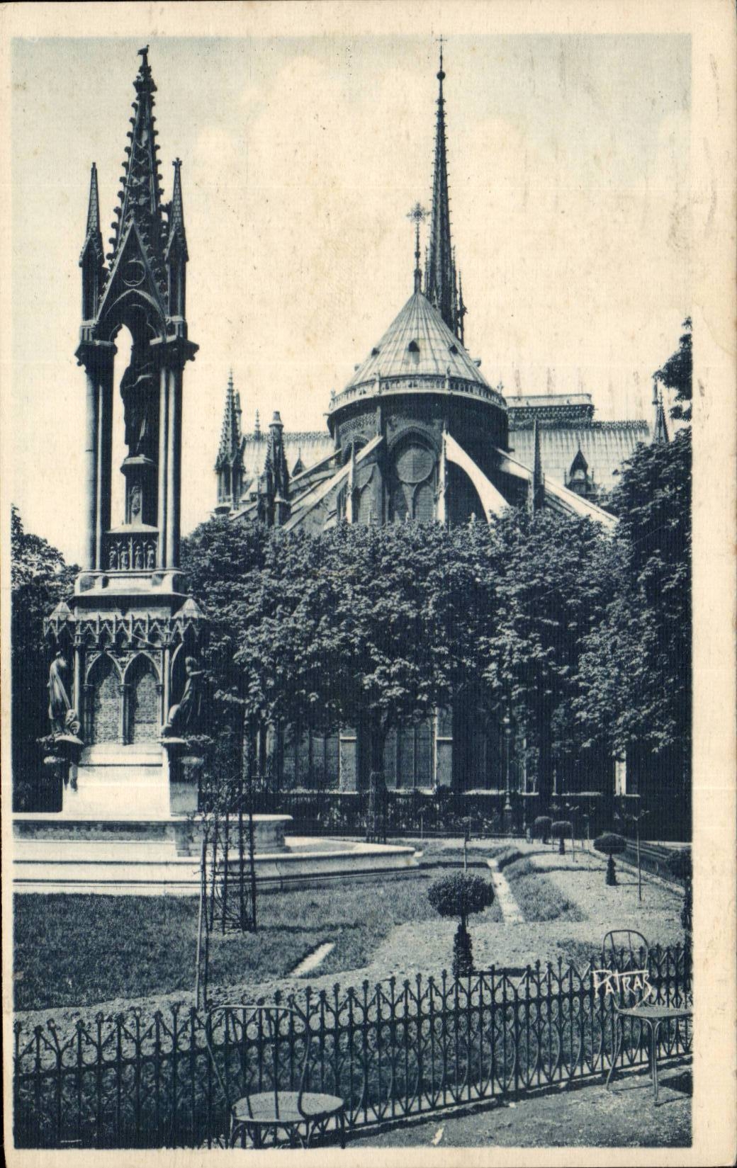 Paris CPA Abside de Notre Dame Square de l'archeveche Fontaine ogivale par Vigouroux