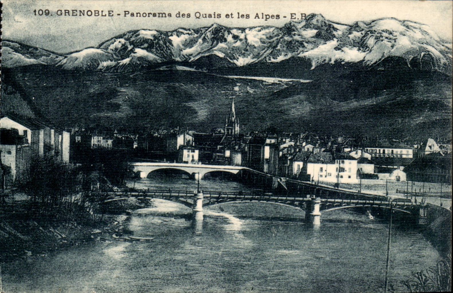 Grenoble CPA Panorama des quais et les Alpes