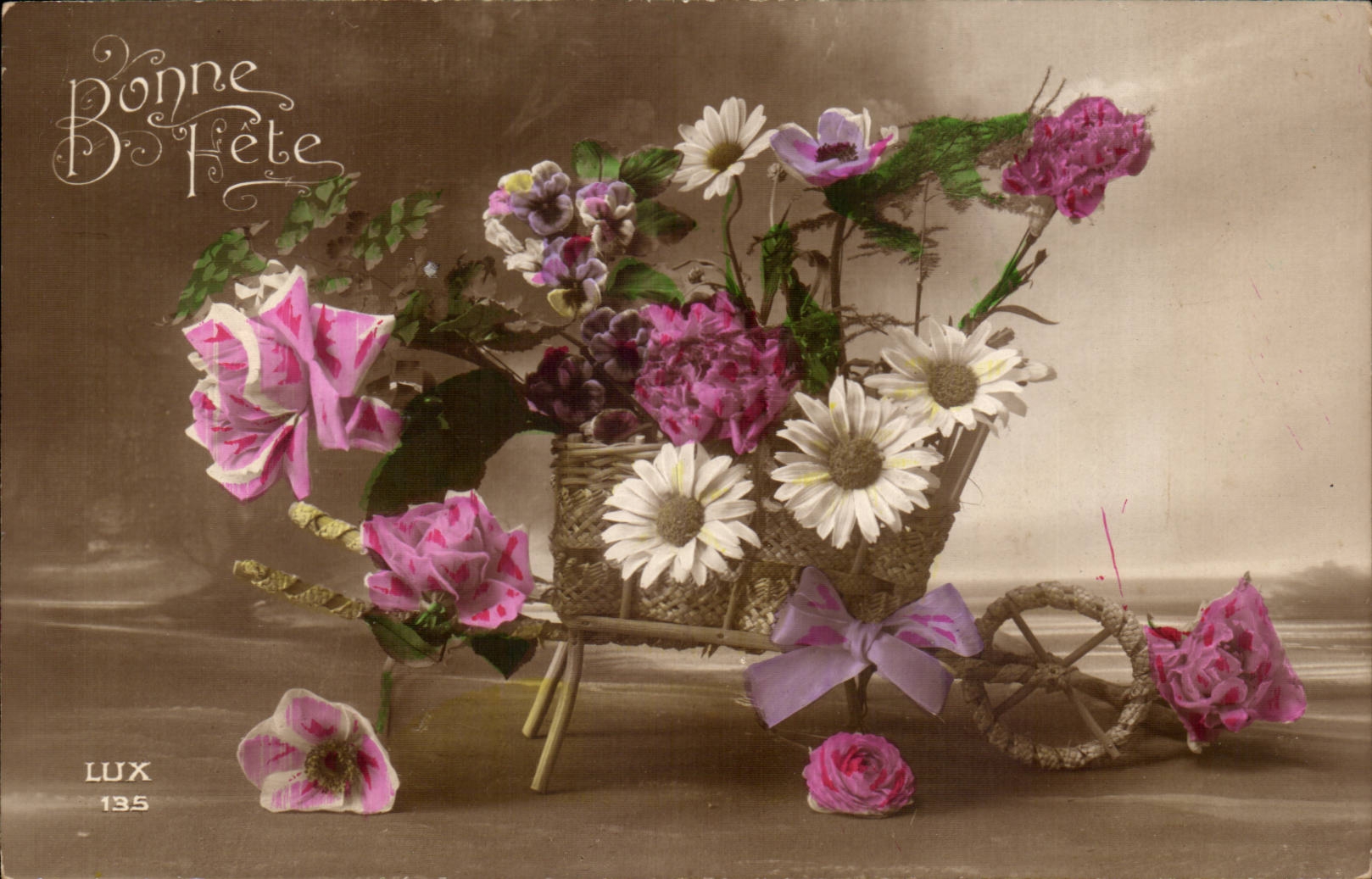 CPA Fantaisie Bonne Fete Fleurs