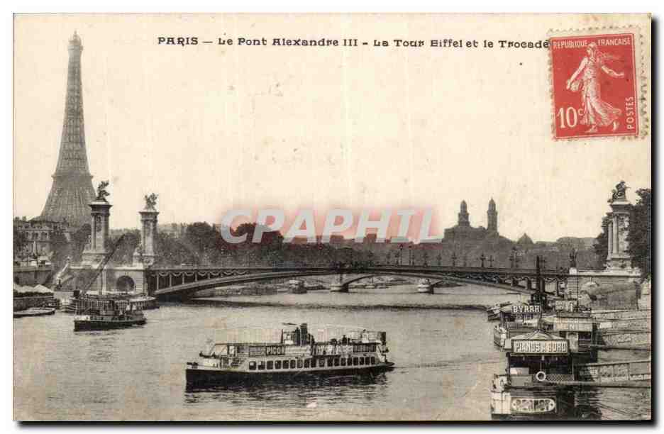Paris CPA Le pont Alexandre III La Tour Eiffel et le Trocadero