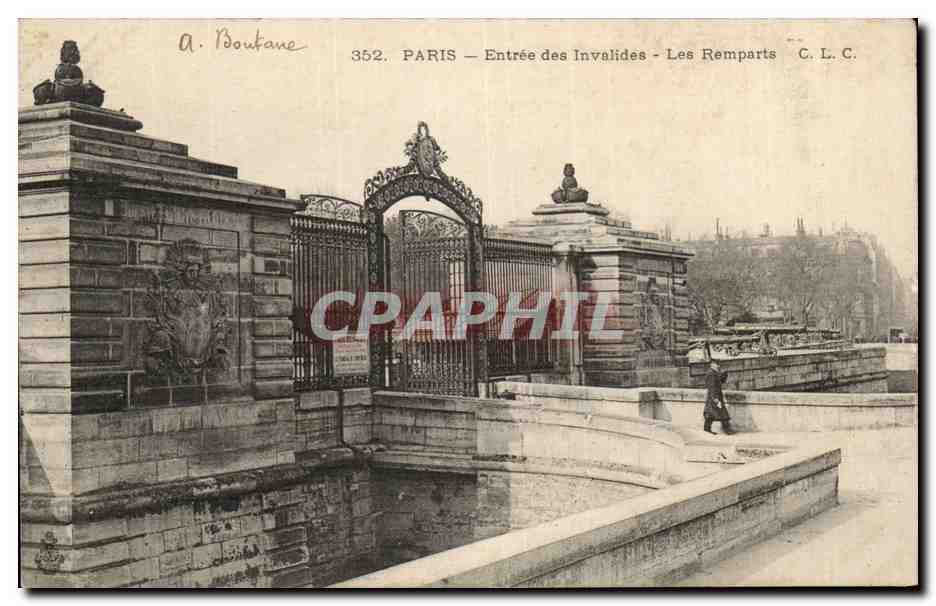 Paris CPA Entree des Invalides Les remparts