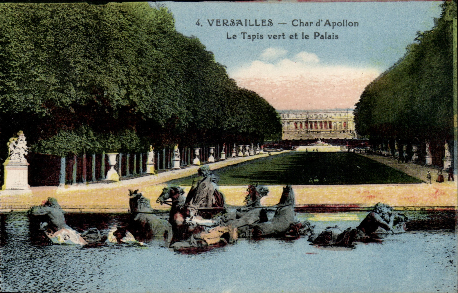 Versailles CPA Le chateau Char d'apollon Le tapis vert et le palais