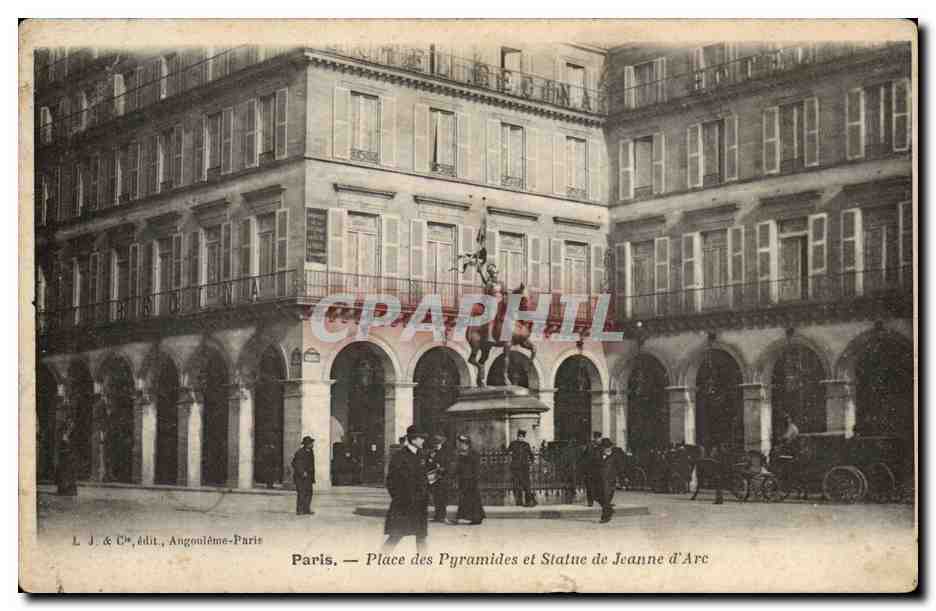 Paris CPA Place des Pyramides et statue de Jeanne d'arc