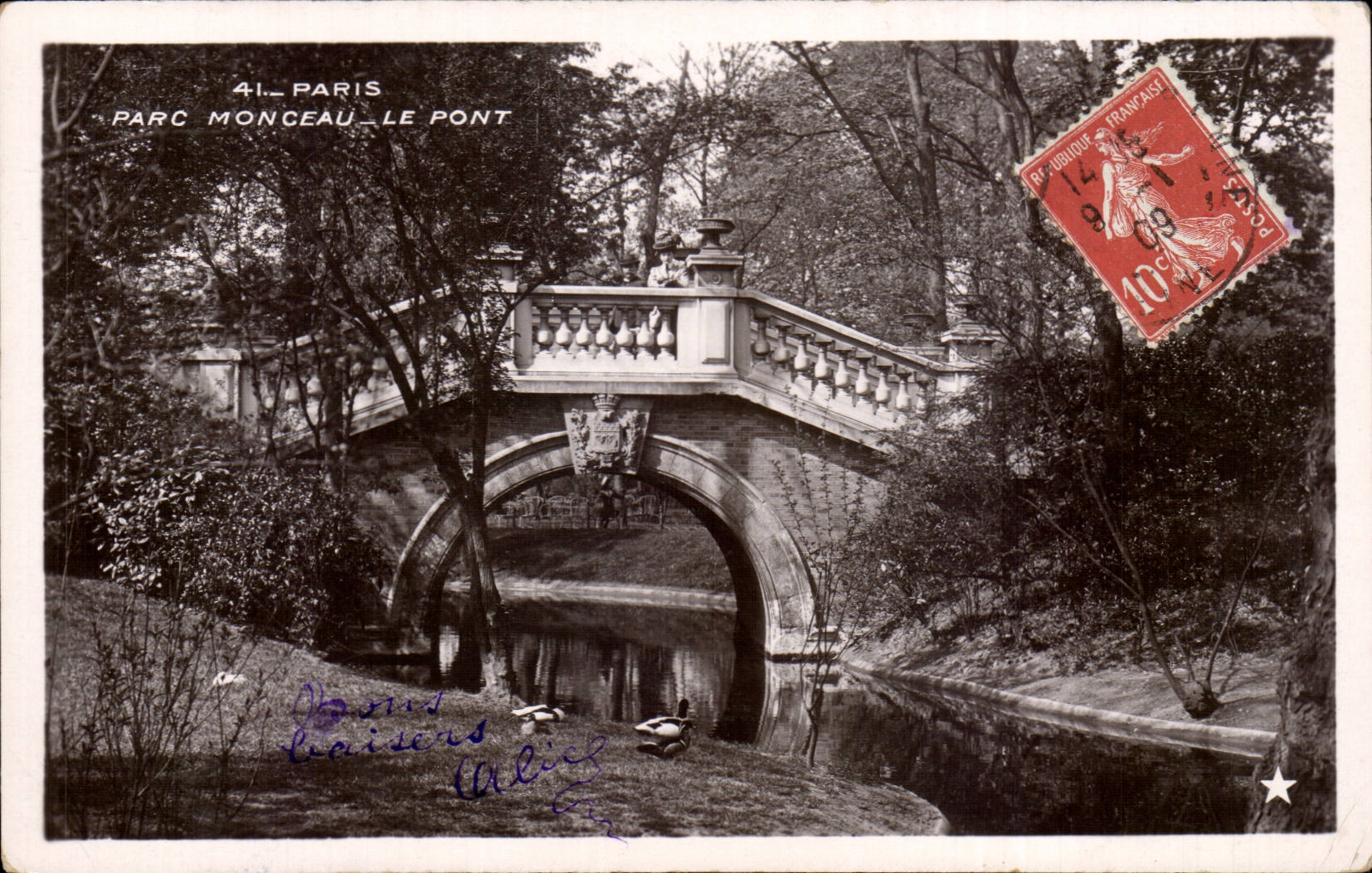 Paris CPA Parc Monceau le pont
