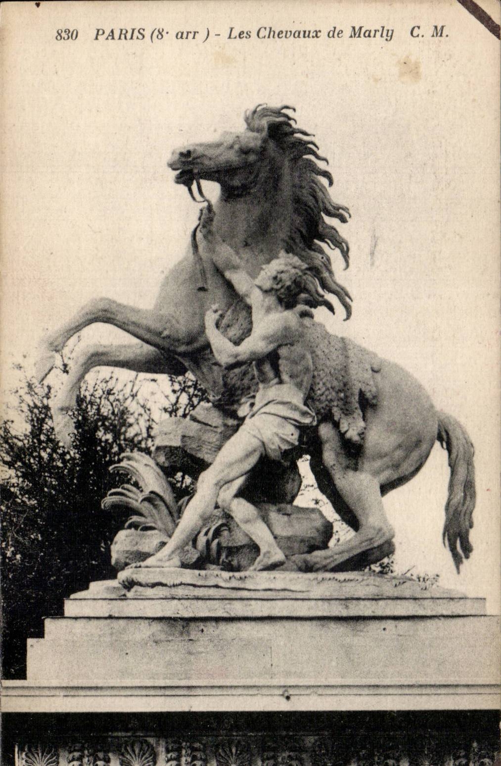 Paris CPA Les chevaux de Marly