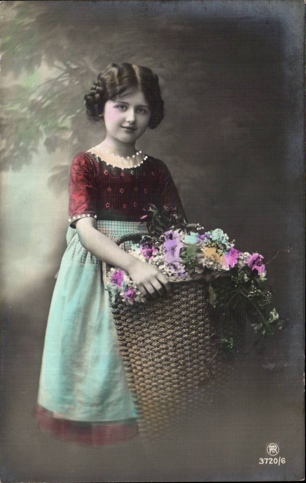 CPA Fantaisie Femme Enfant 