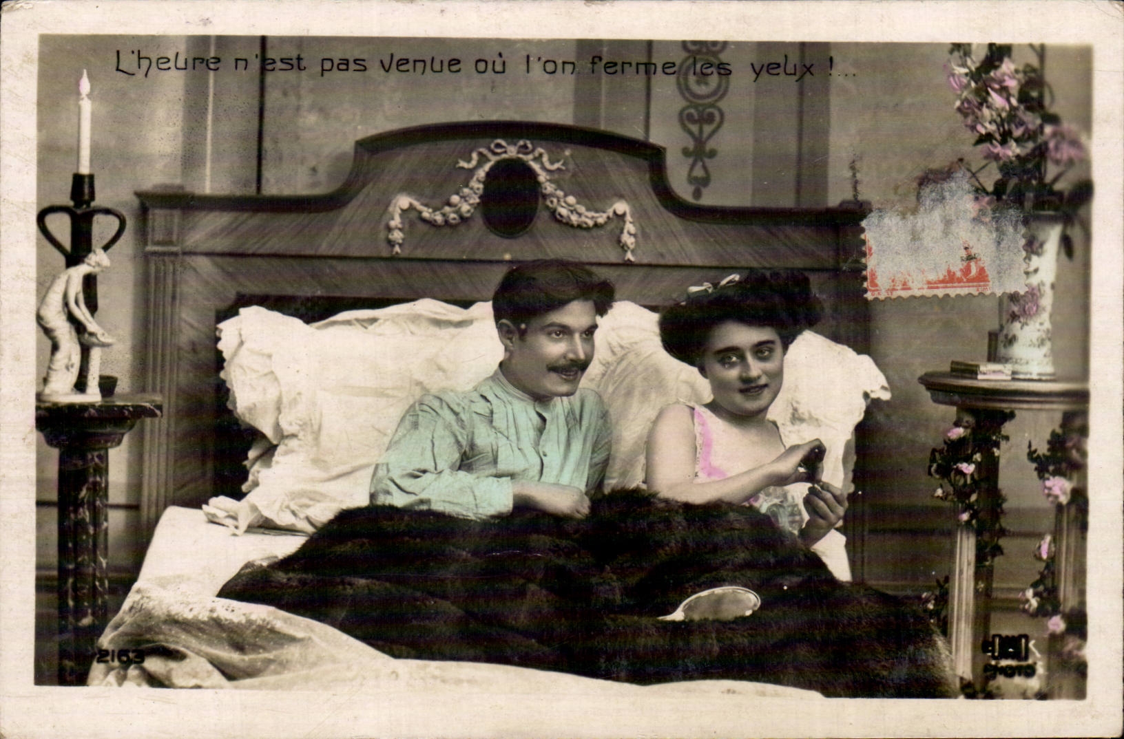 Couple dans un lit — texte imprimé — E. J. C. Photos, n° 2163