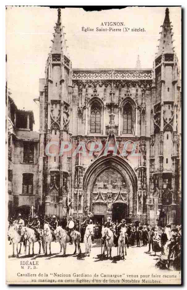 Avignon CPA Palais des papes Eglise Saint Pierre (soldats cavaliers)