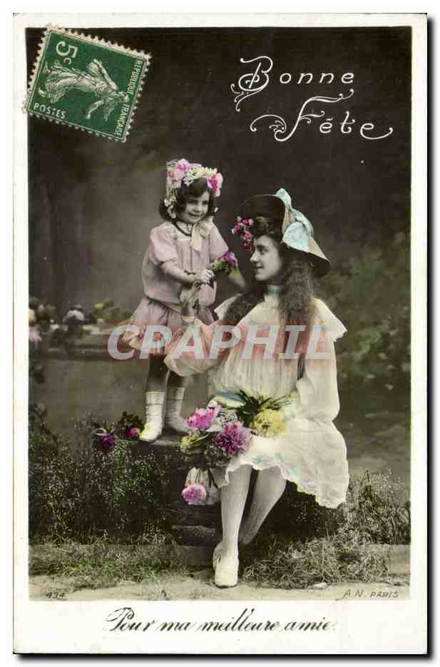 Mujer y niño con ramo de flores — Feliz cumpleaños — A.N. PARIS
