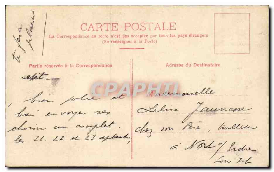 Femme souriante — texte imprimé 'divorcée' — éditeur S. 257-3966 — Reverso