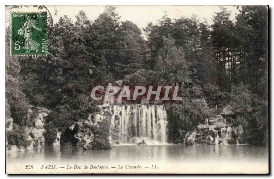 Paris CPA Le bois de Boulogne La cascade