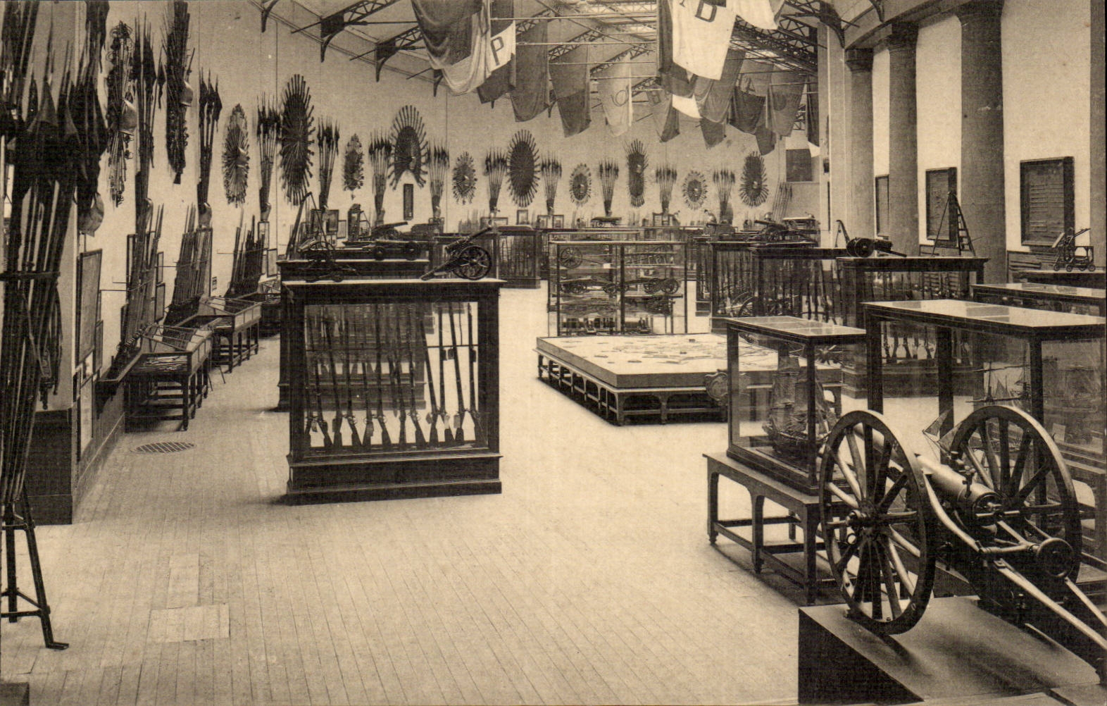 Königliches Militärmuseum — Technisches Departement — Ausgabe von 'La Fourragère'