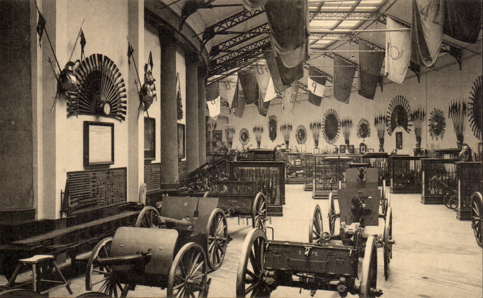 Belgie Belgique Musee royal de l'armee Bruxelles Le departement technique (militaria)