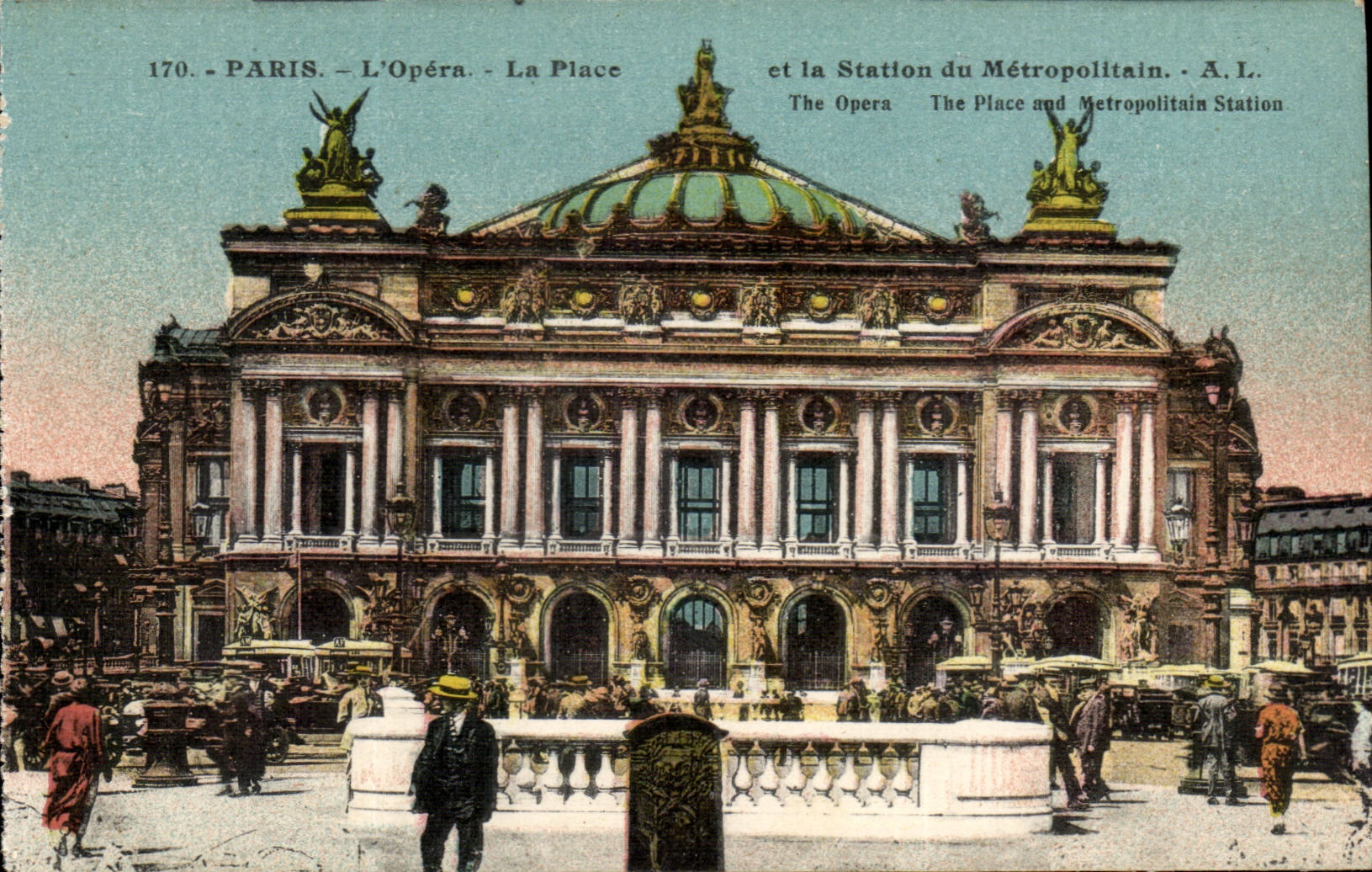 Paris CPA L'opera La place et la station du metropolitain