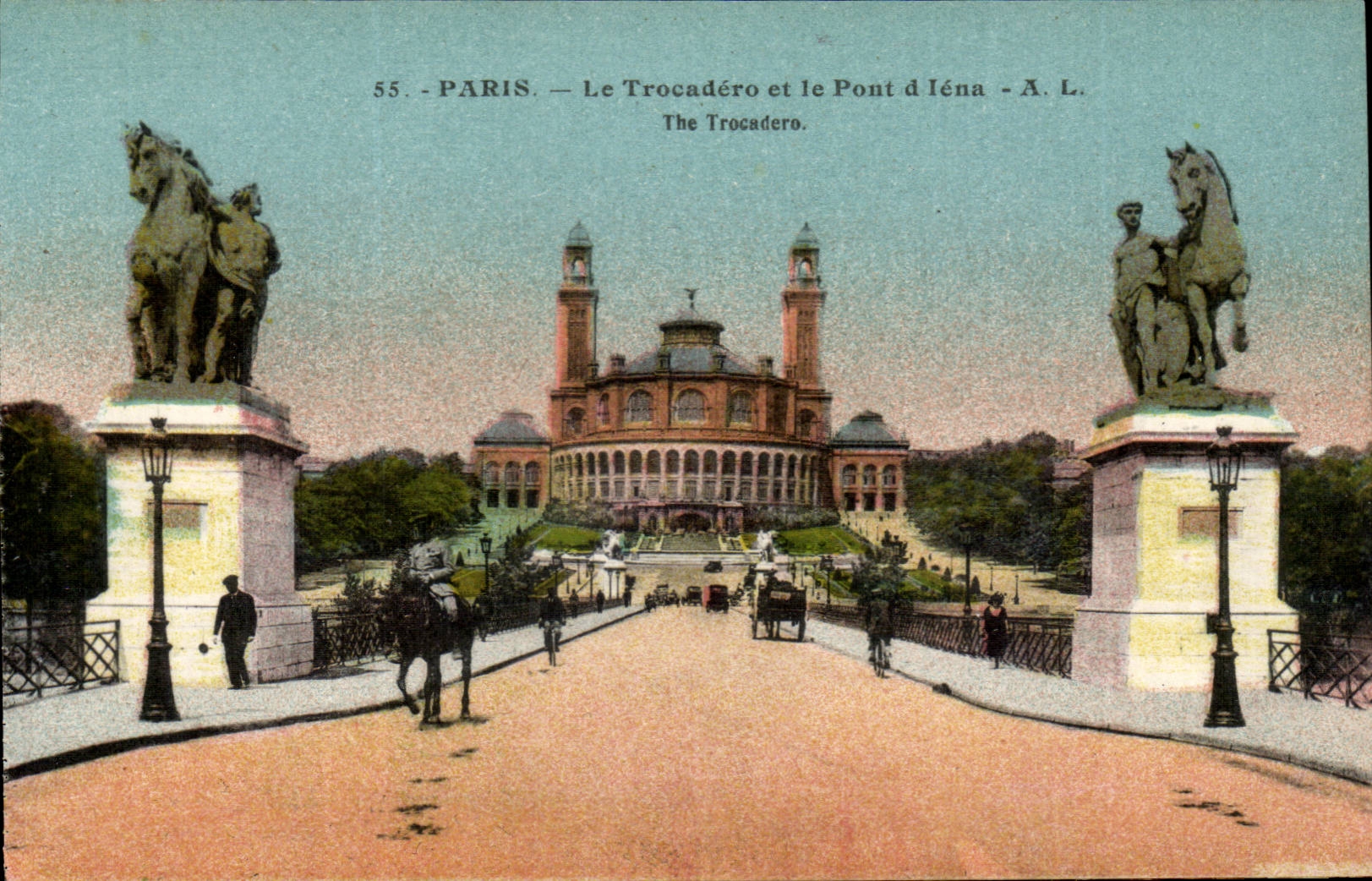 Paris CPA Le Trocadero et le pont d'Iena