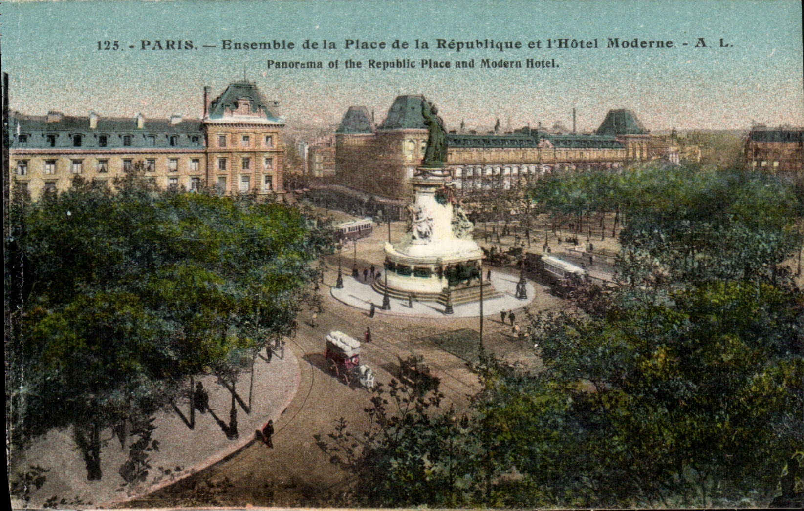 Paris CPA Ensemble de la place de la Republique et l'hotel moderne