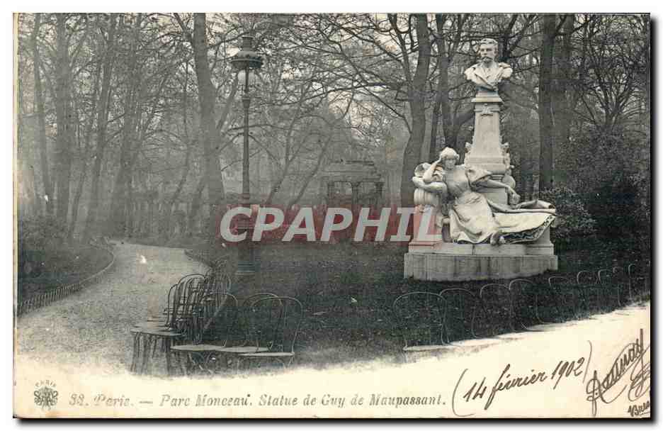 Paris CPA Parc monceau Statue de Guy de Maupassant