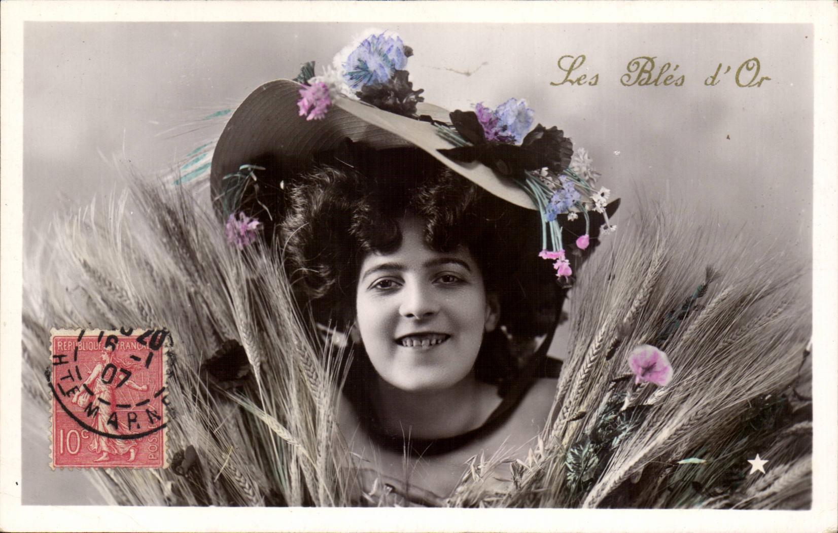 Femme en chapeau fleuri — Les Blés d'Or — Éditeur VBC Série N°3055