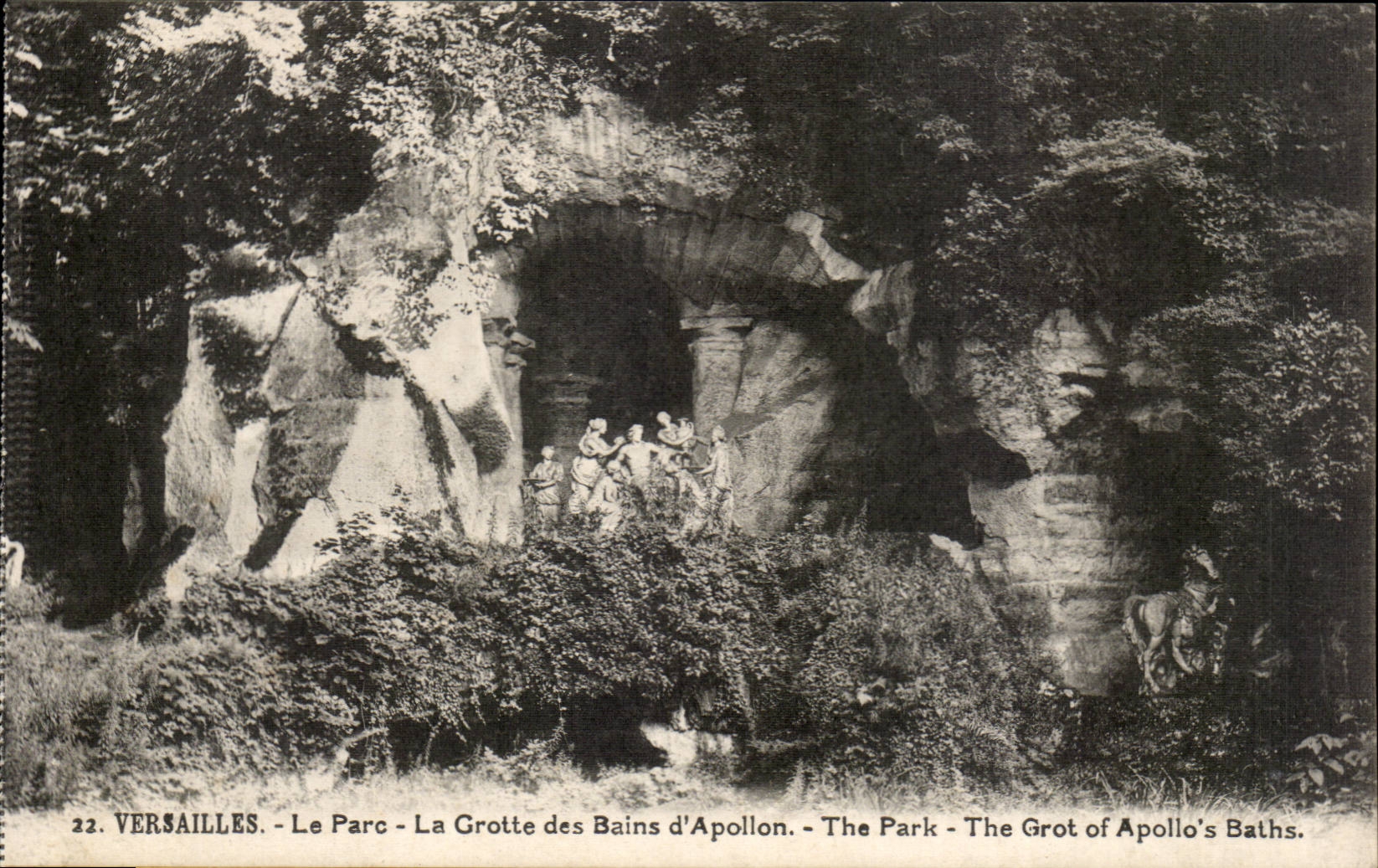 Versailles - Le Parc - La Grotte des Bains d'Apollon - Édition P. Guard, 9 rue Colbert, Versailles