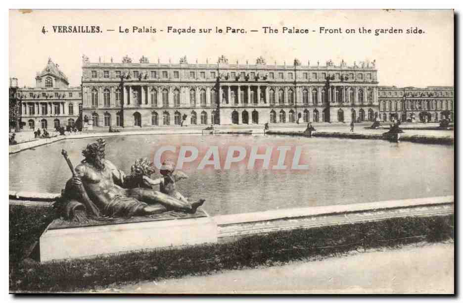 CPA Versailles Le palais Facade sur le parc